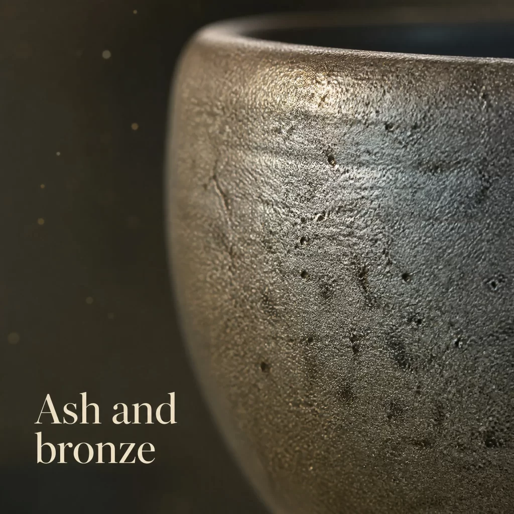 Wood-Fired Jian Zhan Tea Cup — Rustic Gold Ash, Iron-Clay, 110 ml detail 4