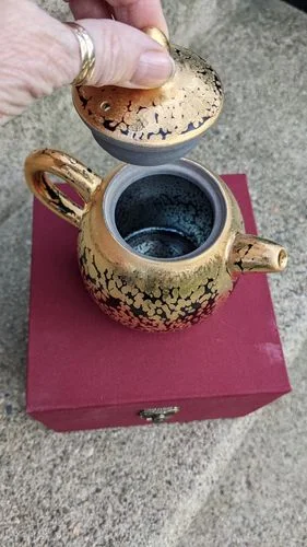 Customer photo review of Gold Teapot