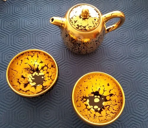Customer photo review of Gold Teapot