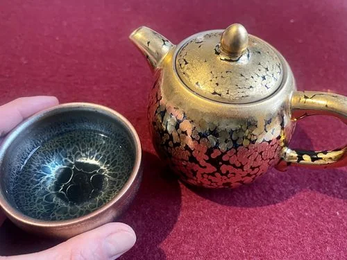 Customer photo review of Gold Teapot